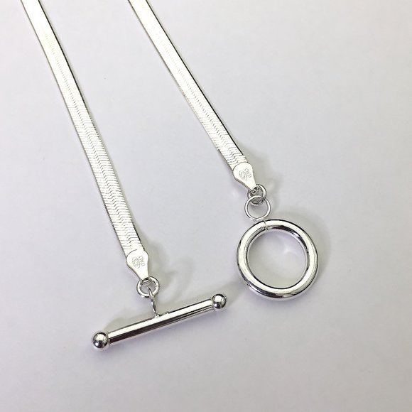 925 Sterling Silver Herringbone Necklace With Toggle Clasp - Picture 7 of 8